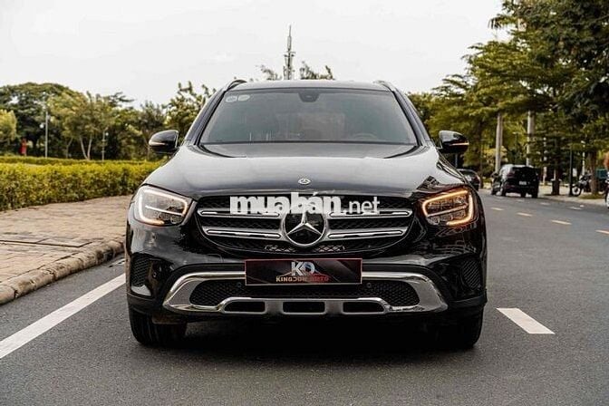 GLC200 facelift 2022 màu đen cá nhân siêu đẹp