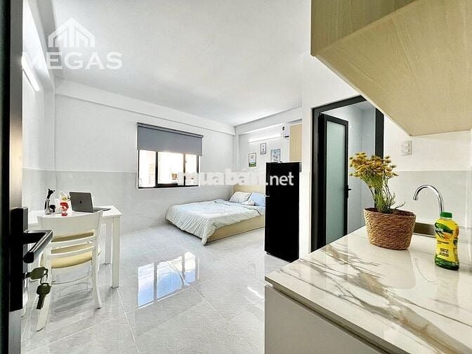 CHO THUÊ STUDIO 35M2 CỬA SỔ THOÁNG MÁT, FULL NỘI THẤT MỚI KENG