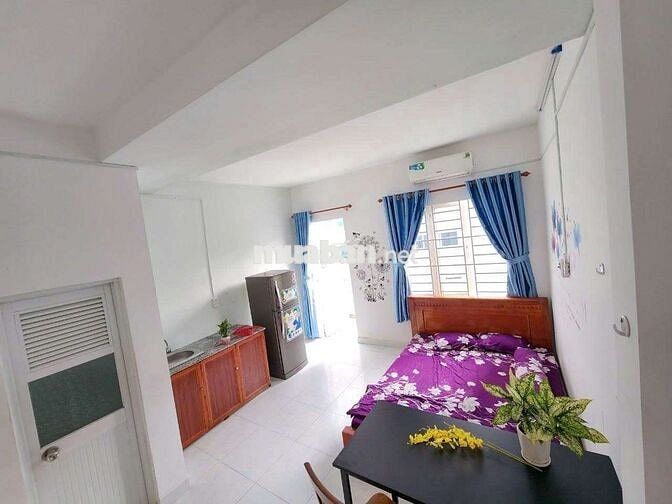 CHO THUÊ CHDV 30M2 FULL NỘI THẤT ĐƯỜNG NGUYỄN XÍ GẦN NGÃ TƯ HÀNG XANH
