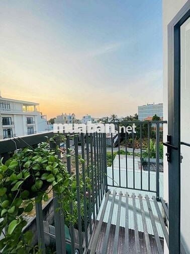1 PHÒNG NGỦ 1 PHÒNG KHÁCH NGAY ĐẠI HỌC NGUYỄN TẤT THÀNH