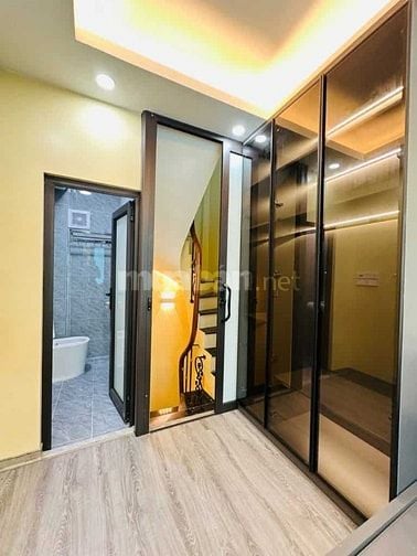 Đẳng cấp nhà sau nhà MP Đại La, giá 5.5 tỷ, 15m2x4T, ẢNH THẬT 