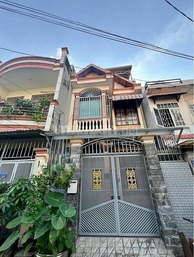 Nhà quận 7 gần trung tâm hành chính-502 Huỳnh Tấn Phát – 2 tầng,