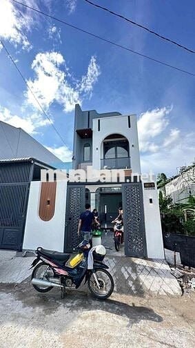 CHỦ GỬI BÁN NHÀ ĐẸP 🔥  🏡 Nhà 1 trệt 1 lầu, có sân ô tô – gần Chợ Bà Bộ