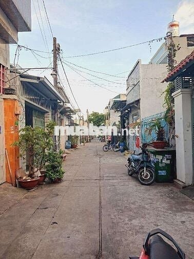 Bán nhà C4, đường Phạm Đăng Giảng,dt 4x18m, hẻm 6m,giá nhỉnh trên 4 Tỷ