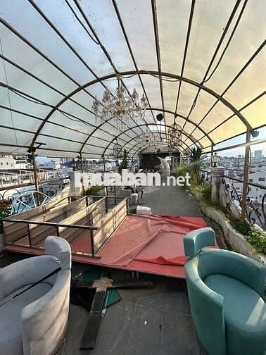 Cho thuê mặt bằng rooftop kinh doanh ăn uống,