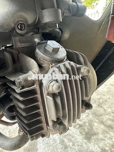 xe mới dọn ken đầu nồi chưa rớt cần tiền bán gắp
