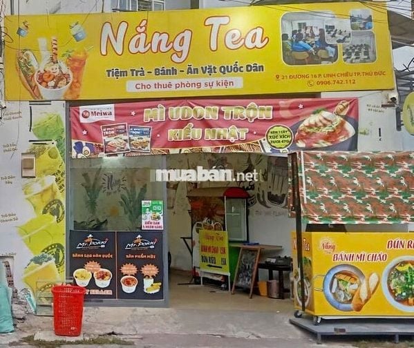 Sang quán trà sữa + ăn sáng ngay cổng đại học Ngân Hàng (Thủ Đức).