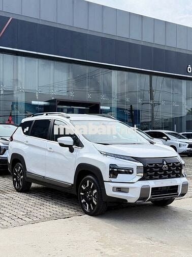 Mitsubishi Xpander Cross 2026 - Giảm 100% thuế