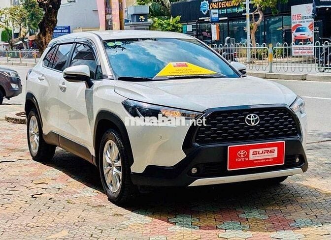 Toyota Corolla Cross trắng 1.8G 2022 xe zin