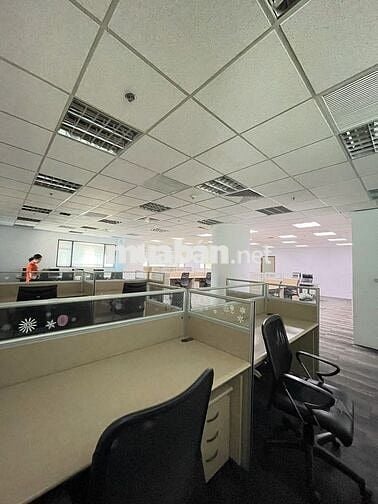 Cho thuê Văn Phòng Duy Tân, Cầu Giấy 128m2 giá hời,vị trí đẹp