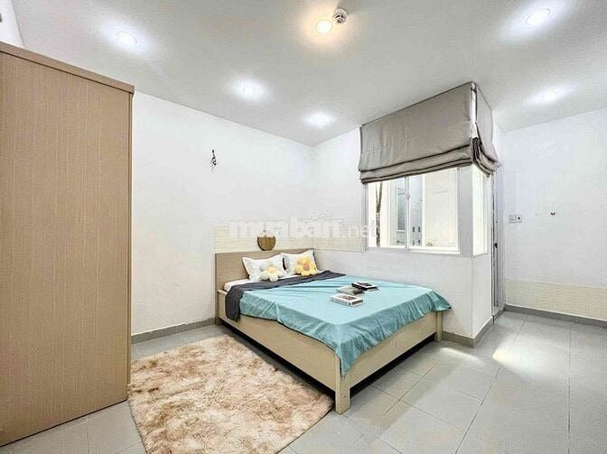 Cho thuê phòng studio cửa sổ giá rẻ giáp Quận 3 gần đại học Kinh Tế
