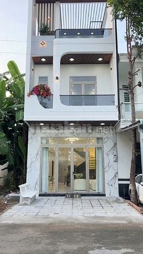 CẦN BÁN GẤP NHÀ MỚI XÂY - SỔ HỒNG RIÊNG -P.CHANH HIỆP -TPHCM