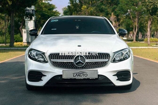 LONG ANH AUTO về Mercedes E200 Sport Limited