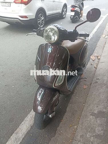 Vespa Piaggio LX Fi fun xăng 2012