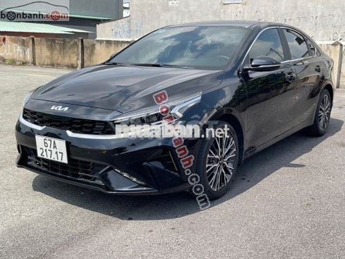 Kia K3 Premium 2.0 AT 2022