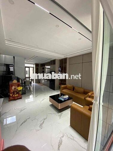Cho thuê nhà nguyên căn 4pn 5wc mặt tiền quận 7