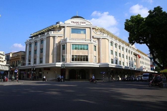 Cho thuê căn hộ riêng phố Tràng Tiền, Quận Hoàn Kiếm, Hà Nội