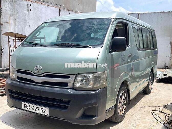 Toyota Hiace 2011 - 123 km