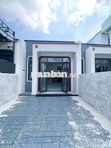 NHÀ CẤP 4 - 100m2 - SỔ RIÊNG FULL THỔ CƯ