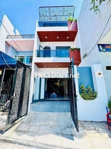 Nhà 3 Tầng MT Yên Khê Đường 7m5 Thông Thẳng Ra Biển Nguyễn Tất Thành
