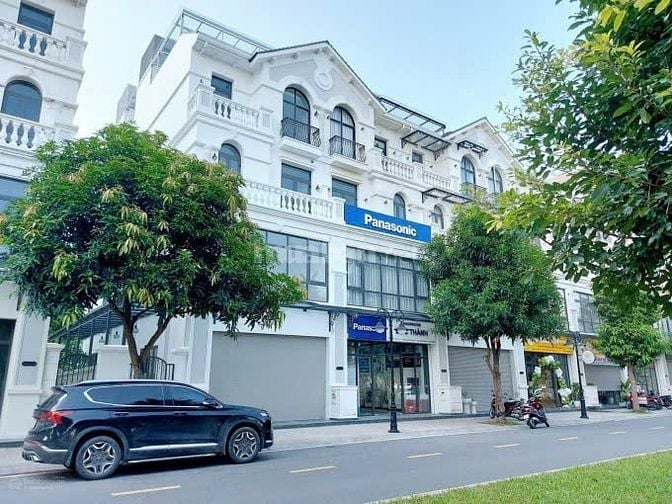 Shophouse mặt đường 52m, ngay 66 tòa chung cư Vinhomes Ocean Park 1