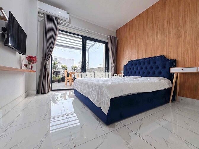 Căn hộ dịch vụ Penhouse Tân Bình, Khu Sân Bay