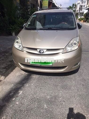 Toyota Sienna 2008  - odo 100.000