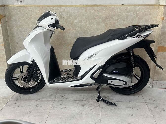 SH 125 đời 2021 màu trắng đen mới keng 43C2-038.72