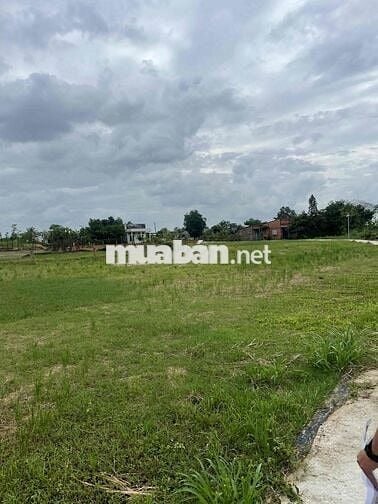 Cách KCN Tân Kim 2km , Trường Bình, 130m2 thổ , chốt giá 640 triệu.