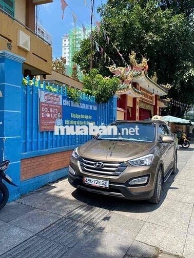 Hyundai Santa Fe 2015 2.4L 4WD - 43000 km