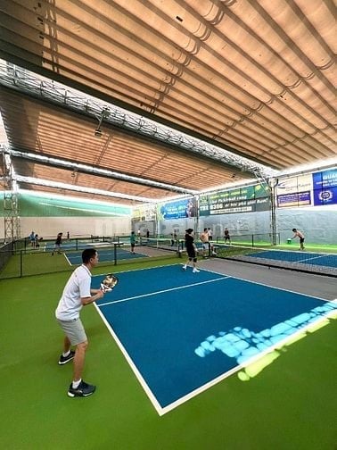 TUYỂN SÂN VIÊN BẢO VỆ TRÔNG COI SÂN THỂ THAO