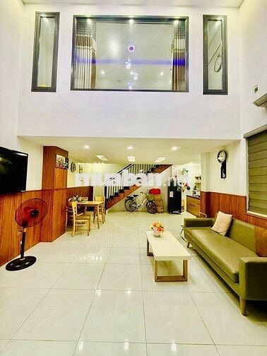 BÁN NHÀ 2,5 TẦNG 2 MẶT KIỆT THOÁNG HÙNG VƯƠNG THÔNG QUANG DŨNG