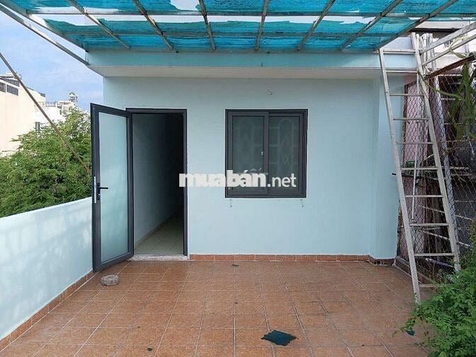 cho thuê nhà mặt tiền Lê trọng tấn, dt 4,2x18m nhà 3 lầu .mới giá 30tr