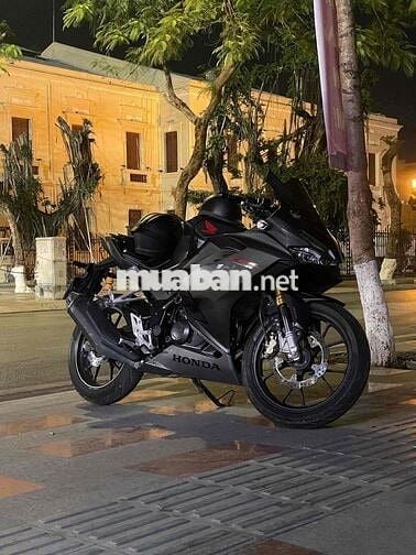 Bán CBR150 đen nhám
