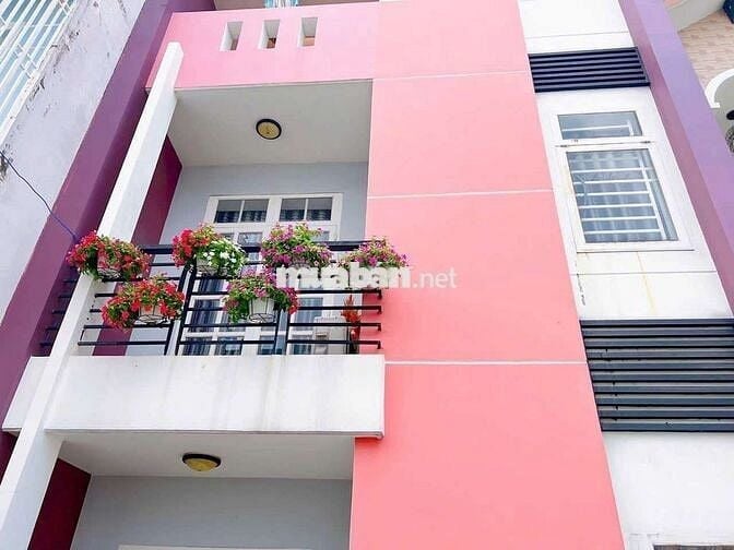 Cần bán gấp nhà P ĐHT Q12..DT ,5,5*18 1 trệt 2 lầu 4PN 4WS hẻm xe tải
