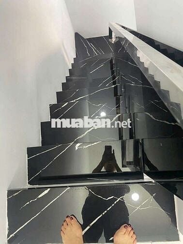 bán nhà nhỏ mặt tiền hẻm 749 huỳnh tấn phát q7, kinh doanh buôn bán dc