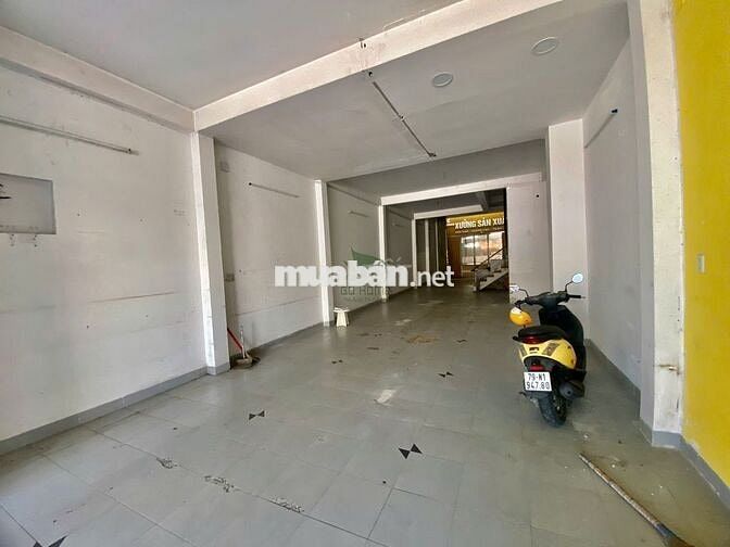 CHO THUÊ MẶT BẰNG 100M2 + KHO HƠN 500M2 GIÁ 30 TRIỆU/THÁNG ĐƯỜNG 2/4