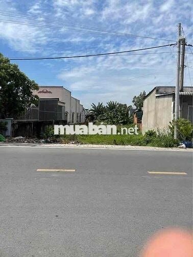 Gấp Lô Đất Mặt Tiền NGUYỄN KIM CƯƠNG DT 500m2 Giá 880tr