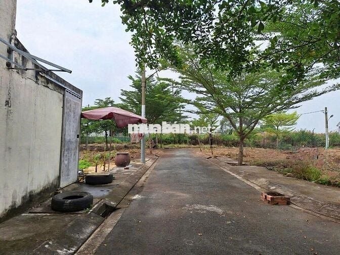 Chủ Hạ Giá Bán Lô Góc Hẻm 512 Nguyễn Văn Tạo, Đường 12m.