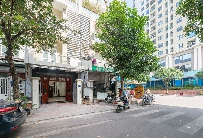 Cho thuê nhà 5 tầng kinh doanh dịch vụ, văn phòng