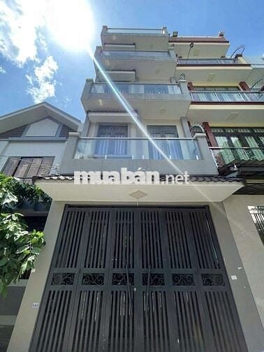NHÀ 4.5X11M TRỆT 3 LẦU  3PN 1/ GIÁ TỐT