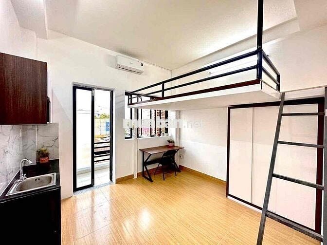 CĂN HỘ CÓ GÁC ĐẦY ĐỦ NỘI THẤT - ban công