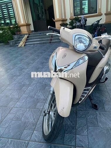 cần bán sh mode zin chưa đụng máy 2015 màu cà phê