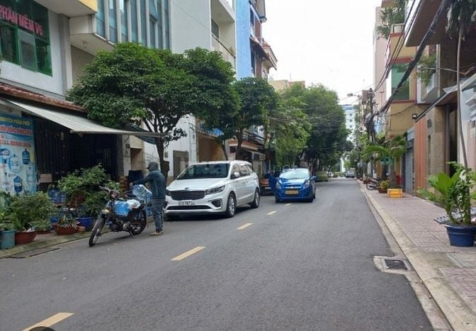 Cho thuê nhà đẹp đường Quách Văn Tuấn - 4x14m. 1T3L