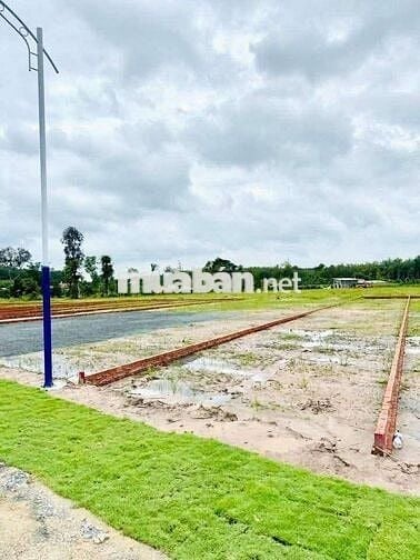 225m2,thổ 50m, đường 12m, cách đường Liên xã 32m,ngay UBND minh Thắng