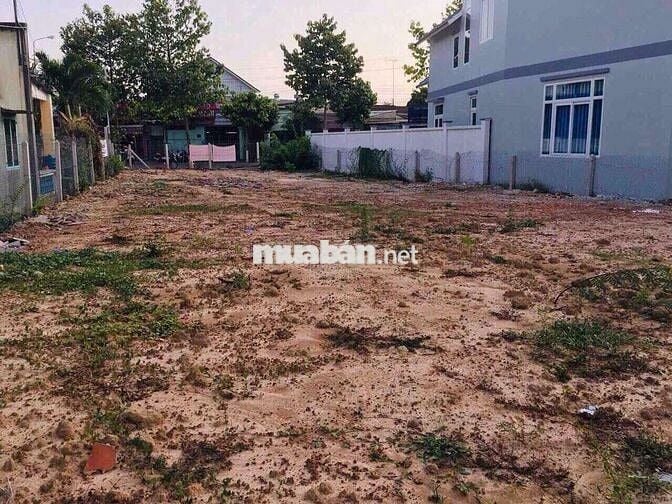 Bán đất mặt tiền đường Bùi Quốc Khánh ,
p .Chánh Nghĩa , tp TDM , BD
