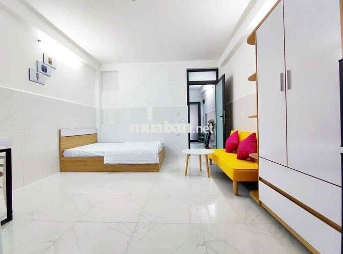 studio cửa sổ đầy đủ nội thất ngay Hoàng Hoa Thám - Cộng Hoà