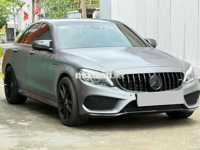 Mercedes Benz 2017 C300- 68254 km