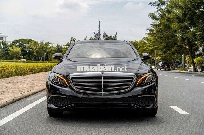 Bán Mẹc E200 trùm mền siêu cọp - 25000 km