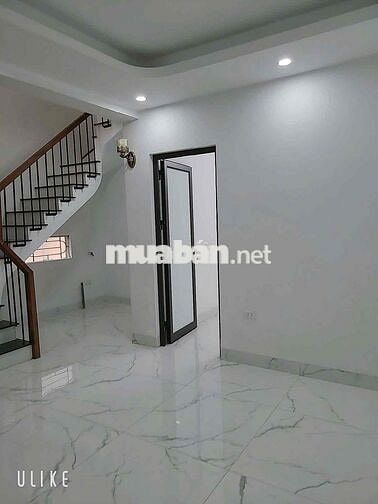 Dưới 3 tỷ có nhà mới Định Công-Oto 30m-Lô góc-50mC4 gác xép; MT6m;2N